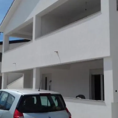 Ziga Apartment Vir